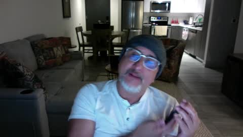 QS - INDEPENDENT MODEL online show from January 2025 02:48:01 AM