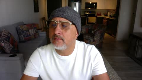 QS - INDEPENDENT MODEL online show from February 2025 03:20:02 PM