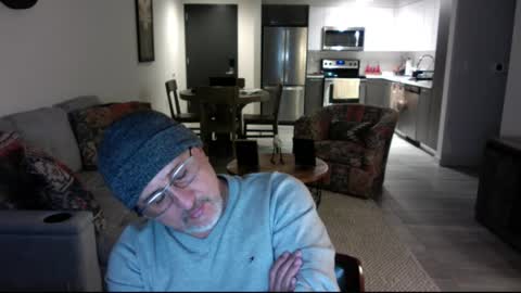 QS - INDEPENDENT MODEL online show from February 2025 02:16:02 AM