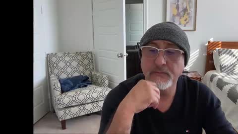 Snapshot of latinnous chatting on January 2026 08:46:02 PM QS - INDEPENDENT MODEL online show from January 2026 08:46:02 PM