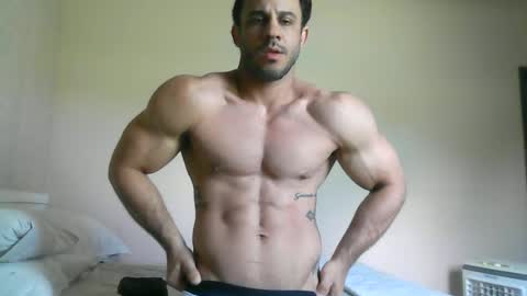 latino_rodri online show from June 2026 04:49:02 PM