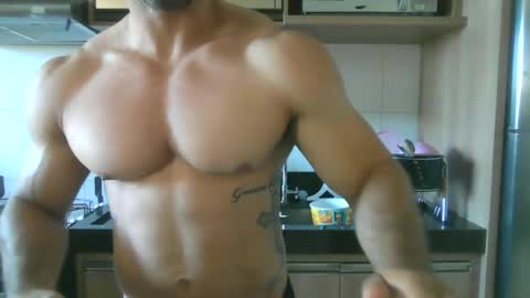 latino_rodri online show from July 2026 12:22:02 PM