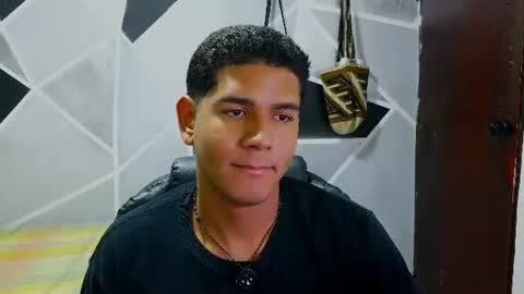 latinohotboy_ online show from June 2026 11:56:02 AM