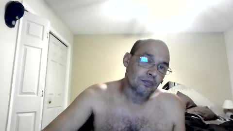 Snapshot of latinoinfla chatting on October 2025 01:46:02 AM latinoinfla online show from October 2025 01:46:02 AM