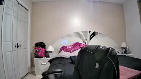 latinoinfla online show from November 2025 01:26:02 AM