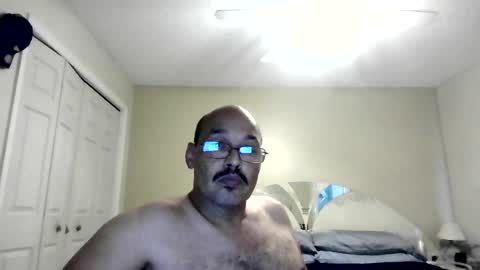 Snapshot of latinoinfla chatting on July 2026 06:05:01 PM latinoinfla online show from July 2026 06:05:01 PM