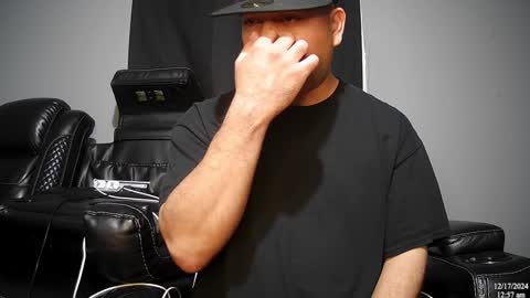 Snapshot of latinstud7 chatting on December 2024 06:56:02 AM Nico online show from December 2024 06:56:02 AM