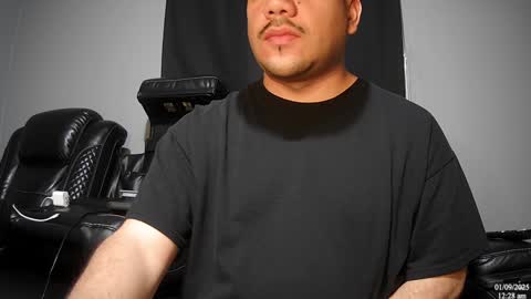 Snapshot of latinstud7 chatting on January 2025 06:27:02 AM Nico online show from January 2025 06:27:02 AM