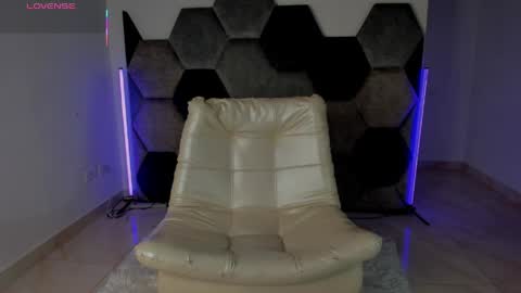 LEANDRO online show from May 2026 03:55:02 AM