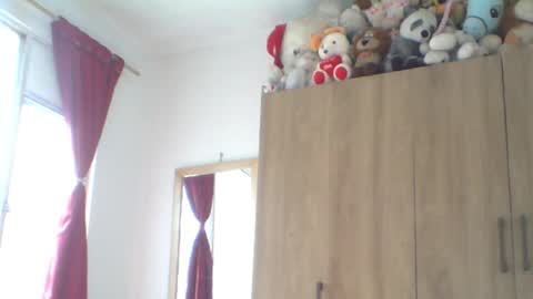 Snapshot of lau16310 chatting on February 2026 08:13:02 PM Laura online show from February 2026 08:13:02 PM