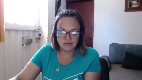 Laura online show from June 2026 06:23:01 PM