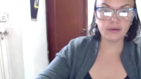 Laura online show from July 2026 12:20:01 PM