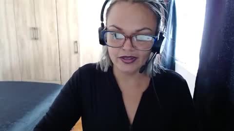 Laura online show from July 2026 02:13:01 PM