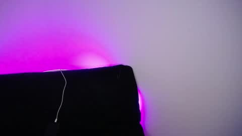 lau_24 online show from November 2025 06:03:01 AM