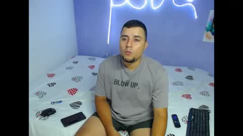 lau_zimmerman19 online show from May 2026 04:09:02 AM