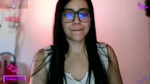 laujgray online show from November 2025 05:24:02 PM