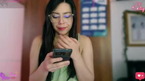 laujgray online show from March 2026 04:33:01 PM