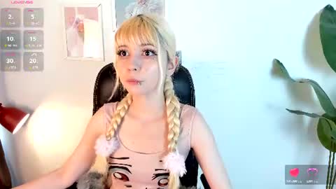 laukyubey1 online show from July 2026 08:19:01 PM