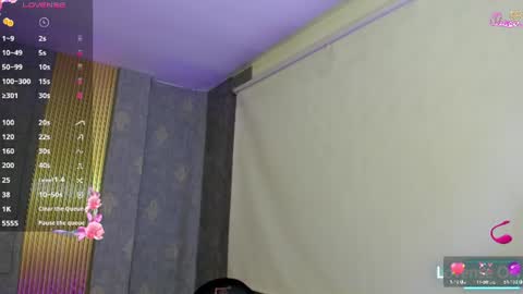 laulin_tay online show from June 2026 03:29:02 AM