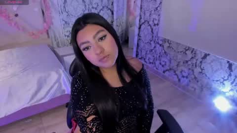 laulin_tay online show from July 2026 04:15:01 AM
