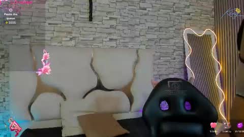 laulin_tay online show from July 2026 03:25:02 AM