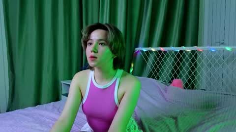 Snapshot of launakohan chatting on November 2025 08:33:02 PM Kylie online show from November 2025 08:33:02 PM