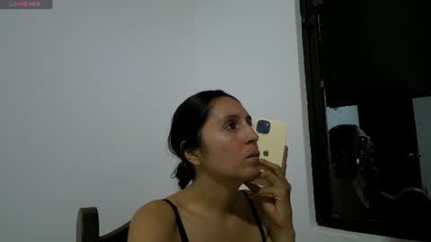 laura  online show from June 2026 02:33:01 AM