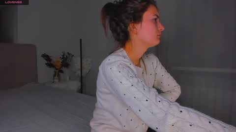 Laura online show from December 2024 06:22:01 AM