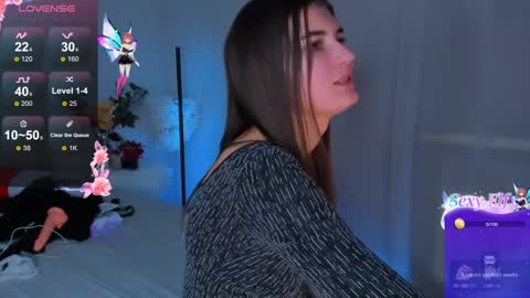 Laura online show from December 2024 12:47:02 PM