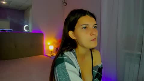 Laura online show from September 2025 05:30:01 AM