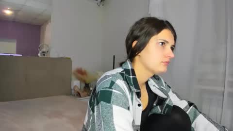 Laura online show from December 2025 06:18:01 AM