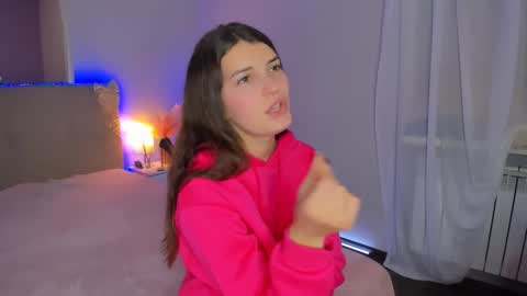 Laura online show from February 2026 07:03:02 AM