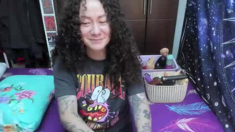 Snapshot of laura_anal_ chatting on November 2025 04:33:01 PM Wen online show from November 2025 04:33:01 PM