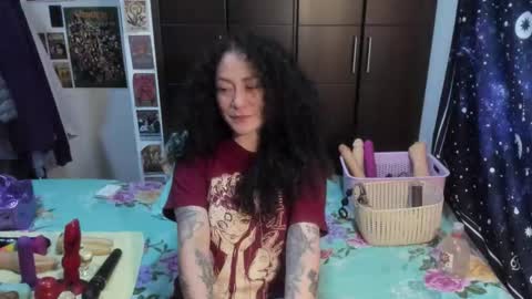 Snapshot of laura_anal_ chatting on December 2025 06:36:01 PM Wen online show from December 2025 06:36:01 PM