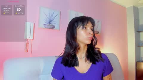 Laura online show from November 2025 12:49:01 PM