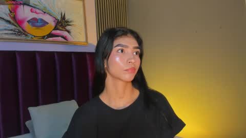 Laura online show from May 2026 12:03:02 PM