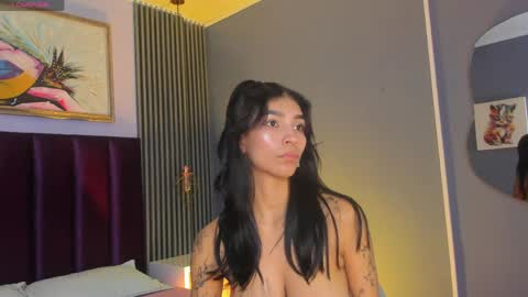 Laura online show from June 2026 02:33:01 PM