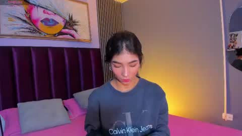 Laura online show from July 2026 12:33:01 PM