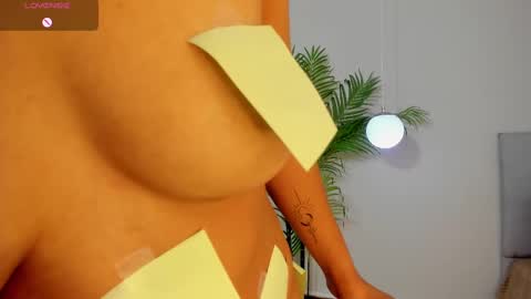 Laura Bonnet  online show from February 2025 04:54:02 AM