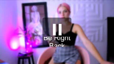 LAURA online show from February 2025 09:25:02 PM