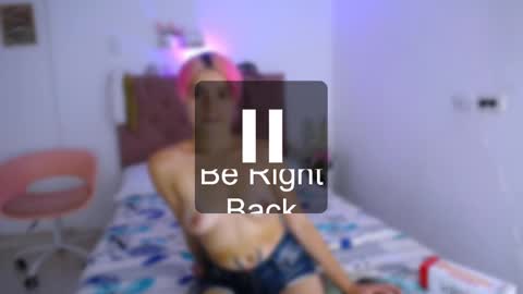 LAURA online show from March 2025 08:10:02 PM