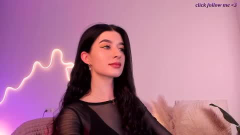 Laura online show from May 2026 10:29:02 PM