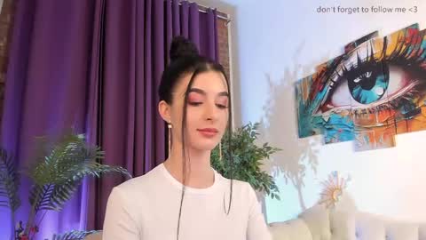 Laura online show from June 2026 09:09:01 PM