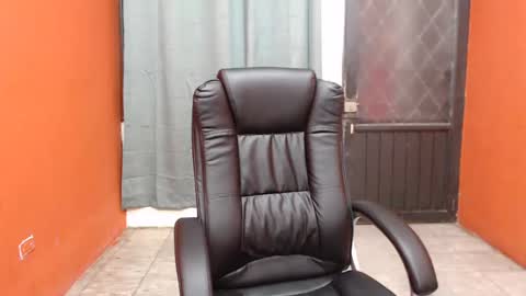 CALL ME LOVE  LAURA online show from February 2025 06:15:02 AM