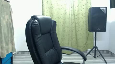 CALL ME LOVE  LAURA online show from May 2026 03:14:02 AM