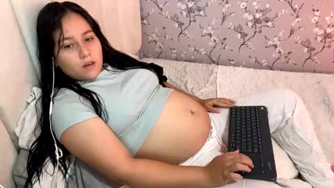 Snapshot of laura_d23 chatting on January 2025 02:38:02 AM laura online show from January 2025 02:38:02 AM