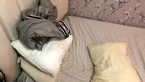 Snapshot of laura_d23 chatting on February 2025 02:37:01 AM laura online show from February 2025 02:37:01 AM