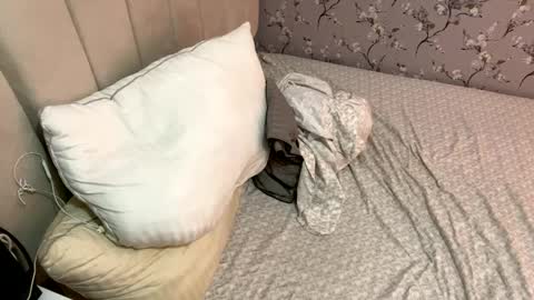 Snapshot of laura_d23 chatting on February 2025 05:45:02 AM laura online show from February 2025 05:45:02 AM