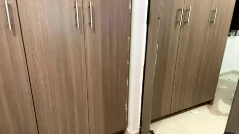 Snapshot of laura_d23 chatting on March 2025 07:01:02 AM laura online show from March 2025 07:01:02 AM