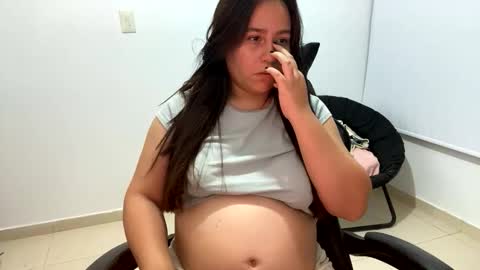 Snapshot of laura_d23 chatting on October 2025 12:24:02 AM laura online show from October 2025 12:24:02 AM